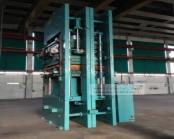 Maschine: RUTIL ZEUSS 1000 TCDDB Spritzgiessmaschinen