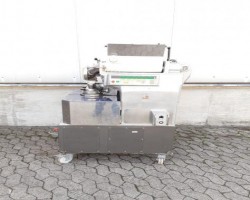 Maschine: RHEON KN 200 Teigfüll- und Dosiermaschine