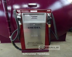 Maschine:   Stahltank mit Zapfsäule - Tankanlage