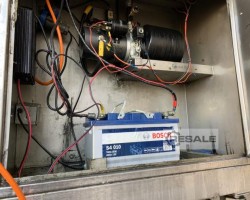 Maschine: SYSPAL Tote bin lifter 