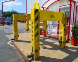 Maschine: IOMINI GRU TLH300 LIFTING STRAHLGERÄT