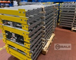 Maschine:   Palettenentnahme Aufgabeelement Palettenrollenbahn