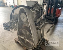 Maschine: URACA RS716E/400bar 56l/min. Hochdruckreiniger