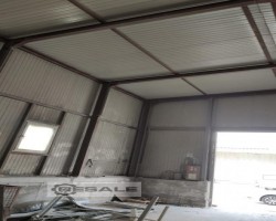 Maschine:   Stahlhalle ca. 28 x 9 x 26 m