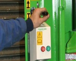 Maschine: LSM CP30 | 8t Dosenpressen