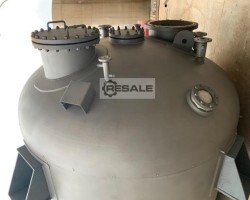 Maschine:   Edelstahl 16.000 Liter ummantelter Tank mit i