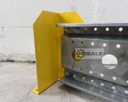 Maschine:  1200 mm Anfahrschutzleitplanke