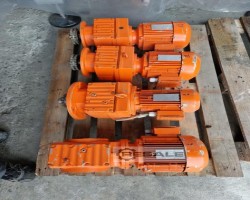 Maschine: SEW-USOCOME RF67 DT90L4 Getriebemotoren