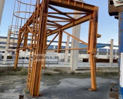 Maschine:   Transportboxen für Wände + Abheber (Giraffe)