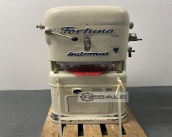 Maschine: FORTUNA Automat A4 Brötchenpressen