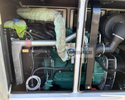 Maschine: VOLVO PENTA WA-V 100 S Notstromaggregate