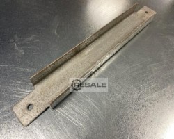 Maschine:  350 mm Regalverbinder