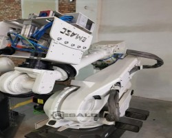 Maschine: FANUC R-2000iB/210F Handling