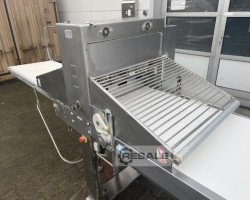 Maschine: SEEWER RONDO SPF602  Ausrollmaschinen Feingebäcktisch