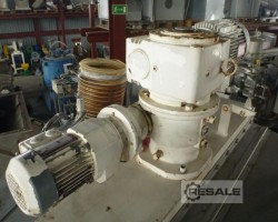 Maschine: HOSOKAWA MILACRON DBXE-300R Mischer