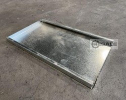 Maschine:  520 x 295 x 22 mm Fachboden