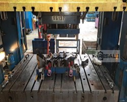 Maschine: LOIRE 3000 kN Hydraulische Doppelständerpressen