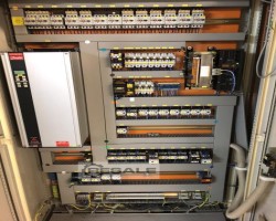 Maschine: KRONES Solomatic Etikettiermaschine