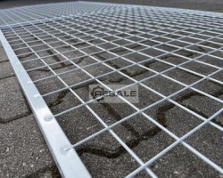 Maschine:  2200 x 1000 mm Rückwandgitter