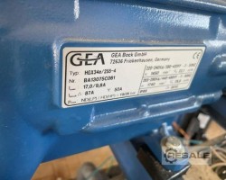 Maschine: GEABOCK 2xHGX34e/255-4+2xHGX34e/315-4S Kältemaschinen