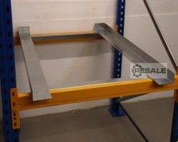 Maschine:  width: 850 mm Tiefenstegrahmen inkl. Durchschubsicherung
