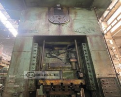Maschine: TMP VORONEZH K2542 1600T Geschlossene Ein-Kurbel-Stanzpresse