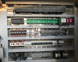 Maschine: YIZUMI YL2-V280L Gummispritzpressen