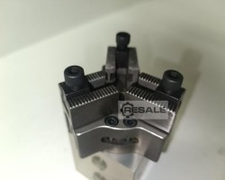 Maschine: FIBRO 52.85.1.  630, Pneumatischer 3 Backengreifer,