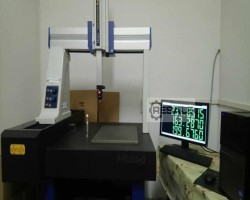 Maschine: MITUTOYO Crysta Plus M544 Koordinatenmessmaschinen