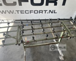 Maschine: KNOPP  Bälletisch auf Rädern