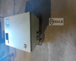 Maschine:  110 Volt-4,6 A Magnetspannplatten