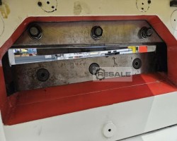 Maschine: MUBEA KBLH 700 Profilstahlscheren