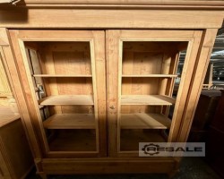 Maschine:   Diverse antike Möbelstücke