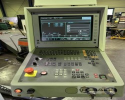 Maschine: DECKEL - MAHO DMC 63V Vertikale CNC Bearbeitungszentren