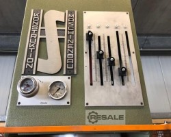 Maschine: HANS SCHOEN HS 10 Hydraulische Einständerpressen