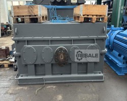 Maschine: WMW UBR 32 x 2500 Blechrichtmaschinen