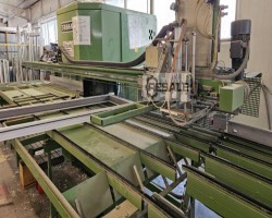 Maschine: URBAN AKS 6110 + SV 494 Schweiß- und Eckenreinigungslinie