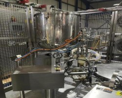 Maschine: TOYO JIDOKI TT8 pouch filling machines Füller