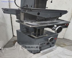 Maschine: ACIERA F4 Werkzeugfräsmaschinen