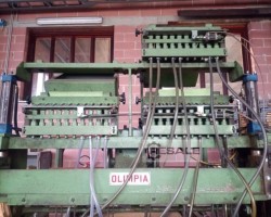 Maschine: OLIMPIA CHIODATRICI AS15OO Palettenlinien