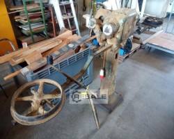 Maschine: PRIMULTINI  Hobelmesserschärfmaschinen