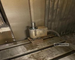 Maschine: MAZAK VTC 200 B Vertikale Bearbeitungszentren