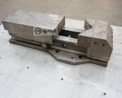 Maschine:   Maschinenschraubstöcke