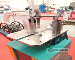 Maschine: BREVETTI MOTTA - VELOX Verbindungsmaschine für Holzrahmen