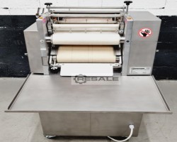 Maschine: UNIVERSUM HWM 30 Wickelmaschinen