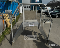 Maschine:   Stahl-Treppen