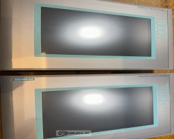 Maschine: SIEMENS 6AV6 643-0CD01-1Ax1 Simatic Multi Panel  Touch Siemens