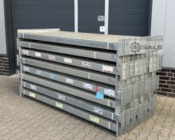Maschine: DEXION P90 / K: 100x50 mm 2.700 mm Palettenregale