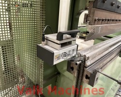 Maschine: DARLEY EHP110 31/25 CNC Abkantpressen