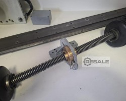 Maschine:   Kompette Lineareinheit, abgebaut, max. Hub 900/122